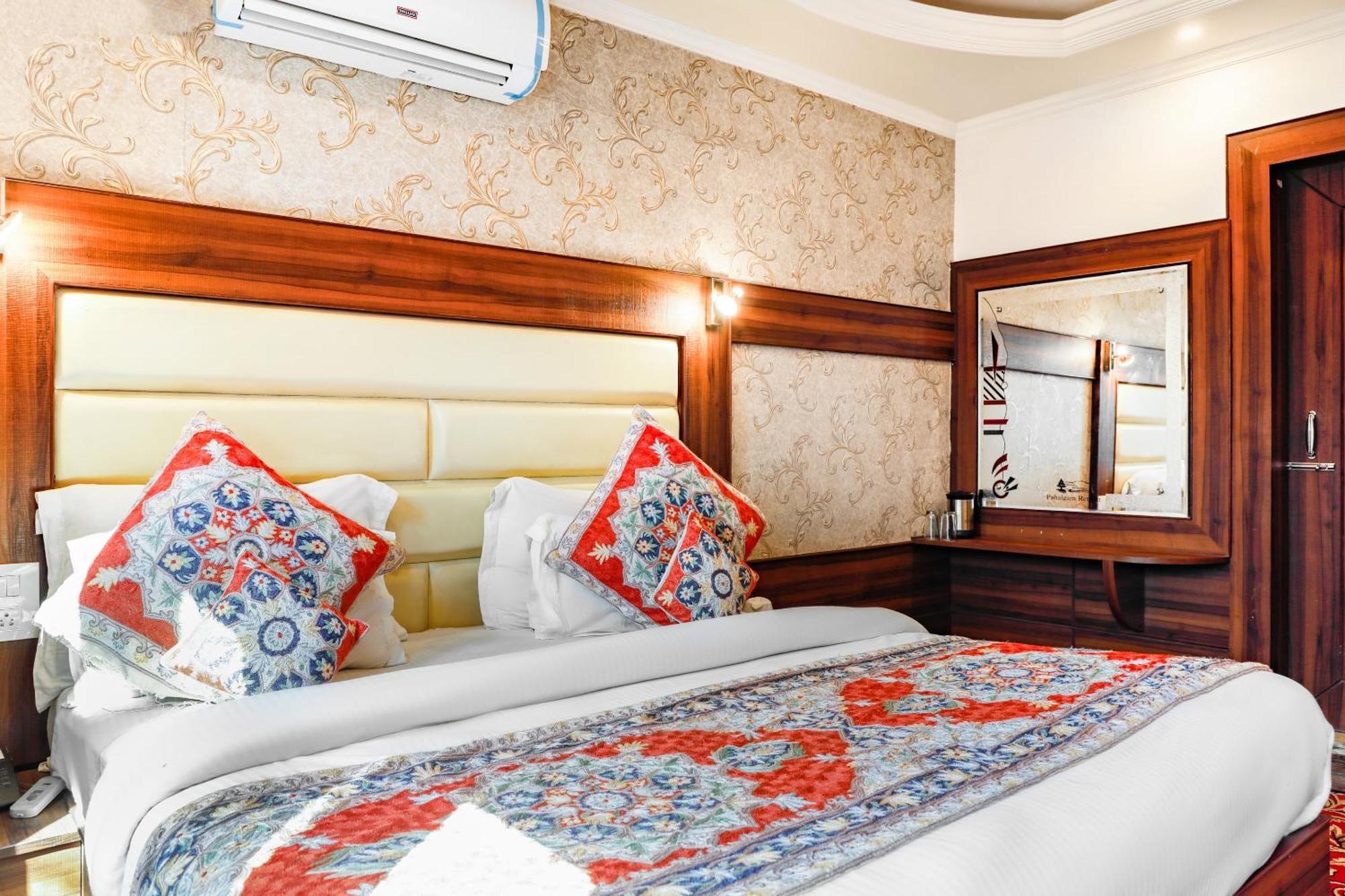 Отель Pahalgam Retreat Экстерьер фото